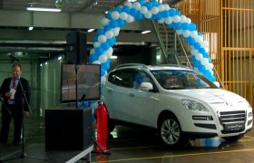 First Luxgen 7 SUVs Assembled by Derways Car Factory
